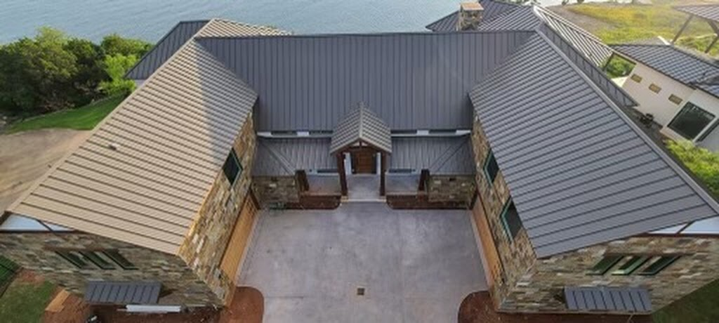 Metal Building & Metal Roof Cleaning